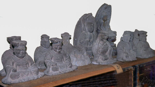 泉蔵寺    石造十王像